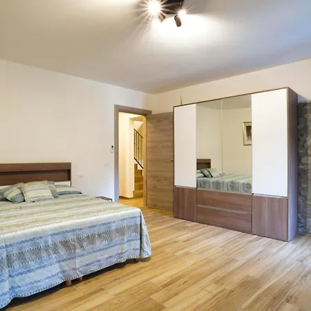 Alojamento de Acomodação e Pequeno-almoço Cà Mandarein